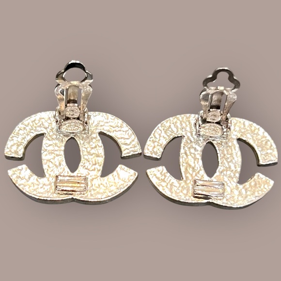 CHANEL CC Silver Metal Rhinestone Clip On Evening Stud Earrings - Picture 3 of 5